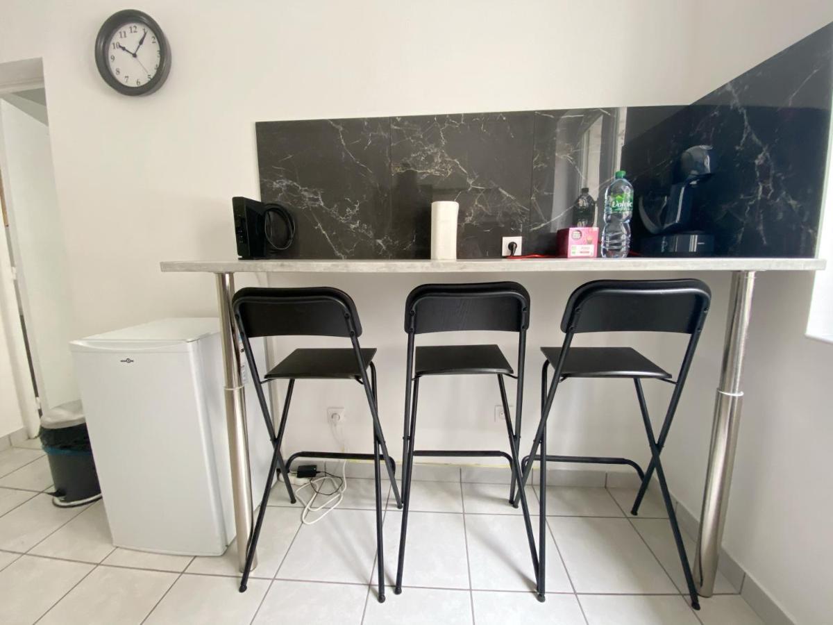 023 Chic & Cosy F1 23M2 Hypercentre Wifi Smart Tv Netflix Apartamento Saint-Etienne  Exterior foto